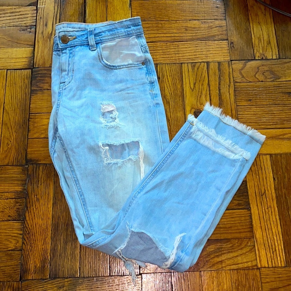 zara basic jeans size: 4